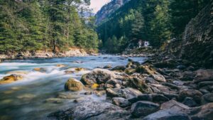 Kasol and Kheerganga Tour Package